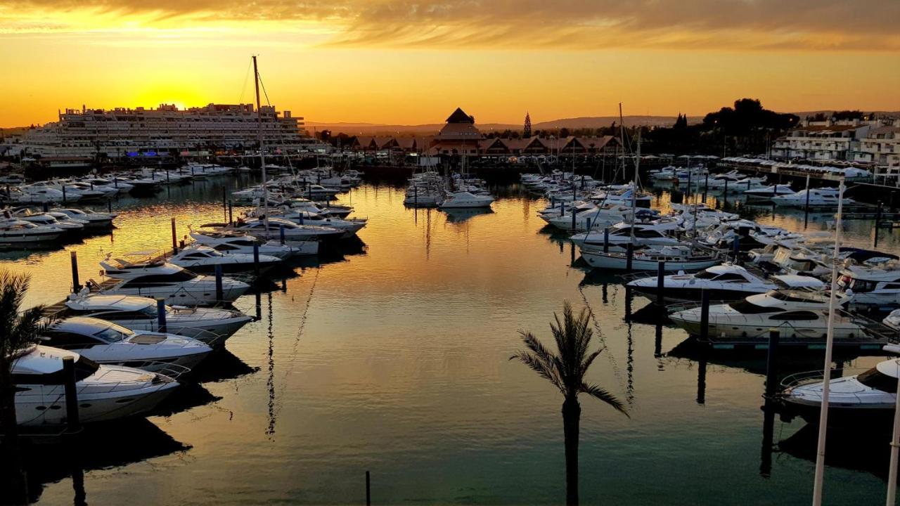 Marina Apartment Куартейра Екстериор снимка