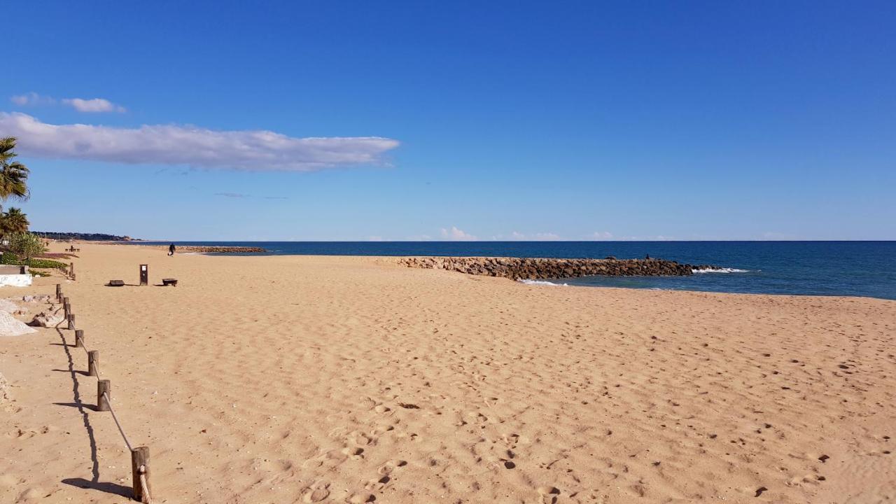 Marina Apartment Куартейра Екстериор снимка